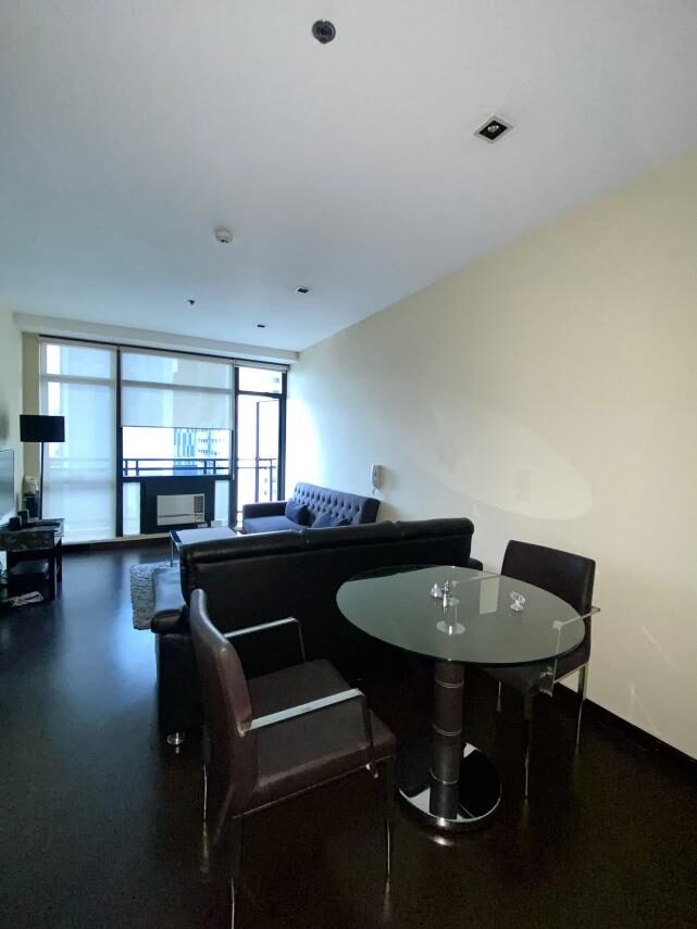 THE GRAMERCY RESIDENCES