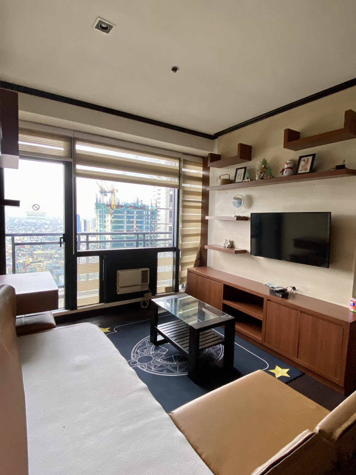 THE GRAMERCY RESIDENCES