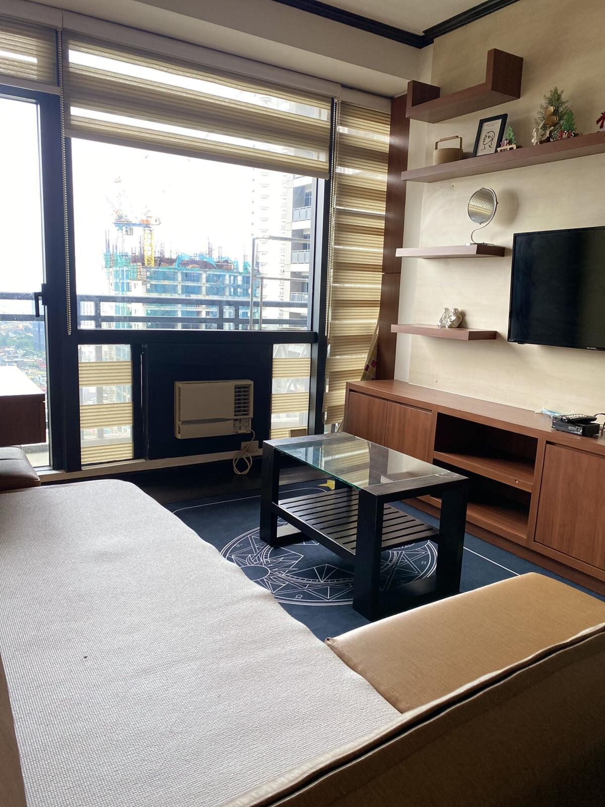 THE GRAMERCY RESIDENCES