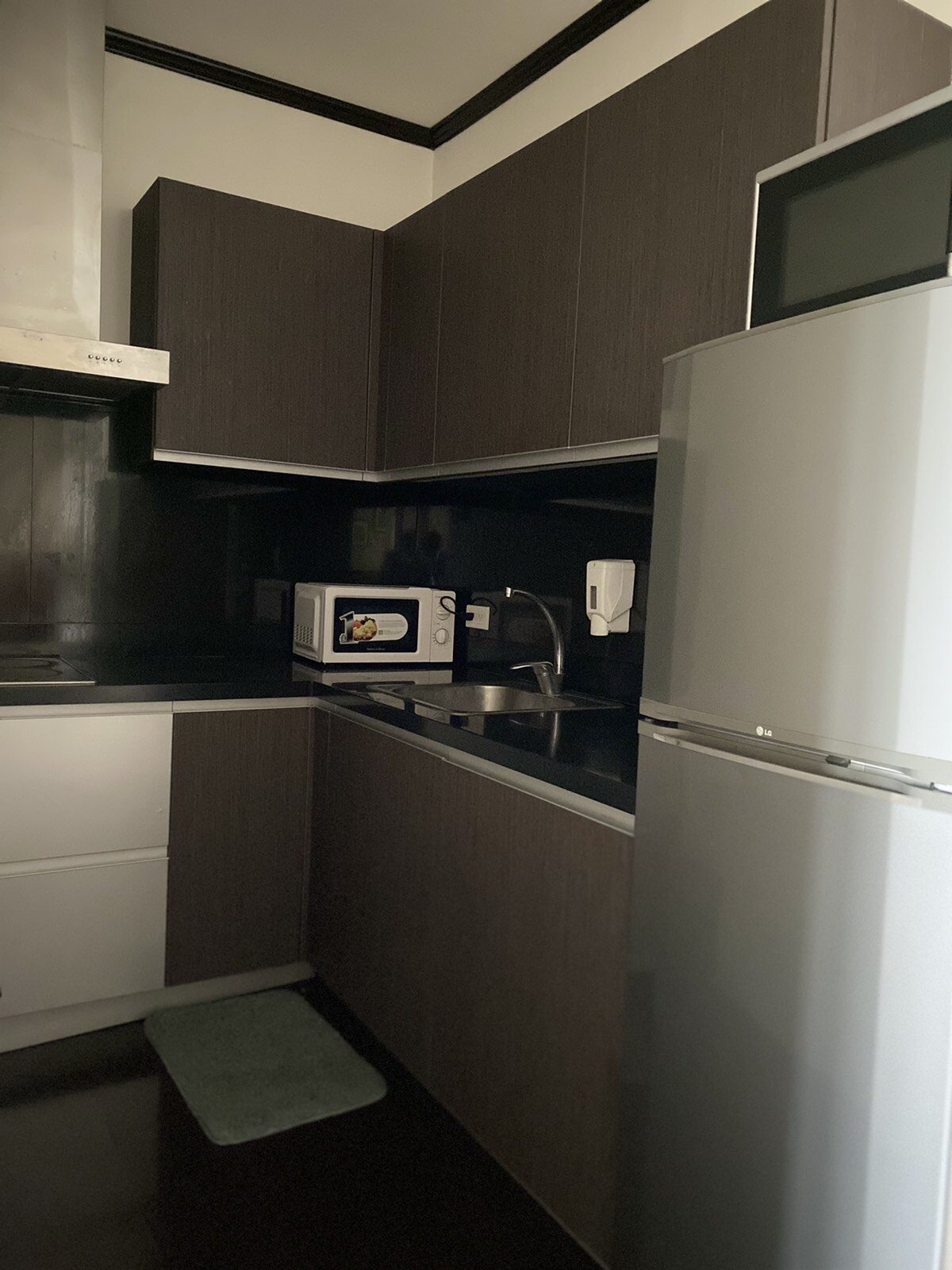 THE GRAMERCY RESIDENCES