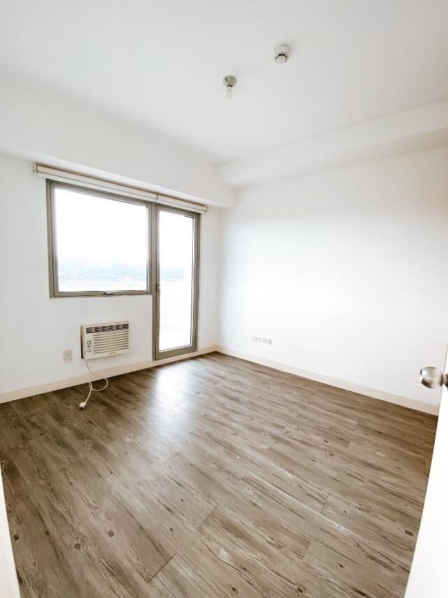 THE RESIDENCES AT COMMONWEALTH BY CENTURY