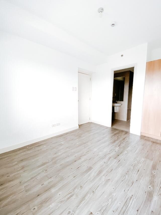 THE RESIDENCES AT COMMONWEALTH BY CENTURY