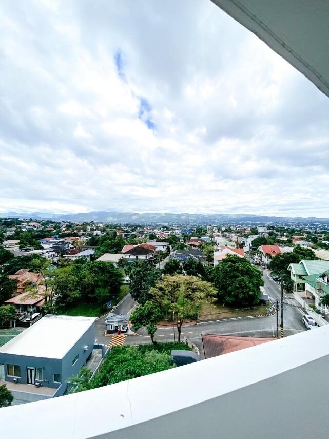 THE RESIDENCES AT COMMONWEALTH BY CENTURY