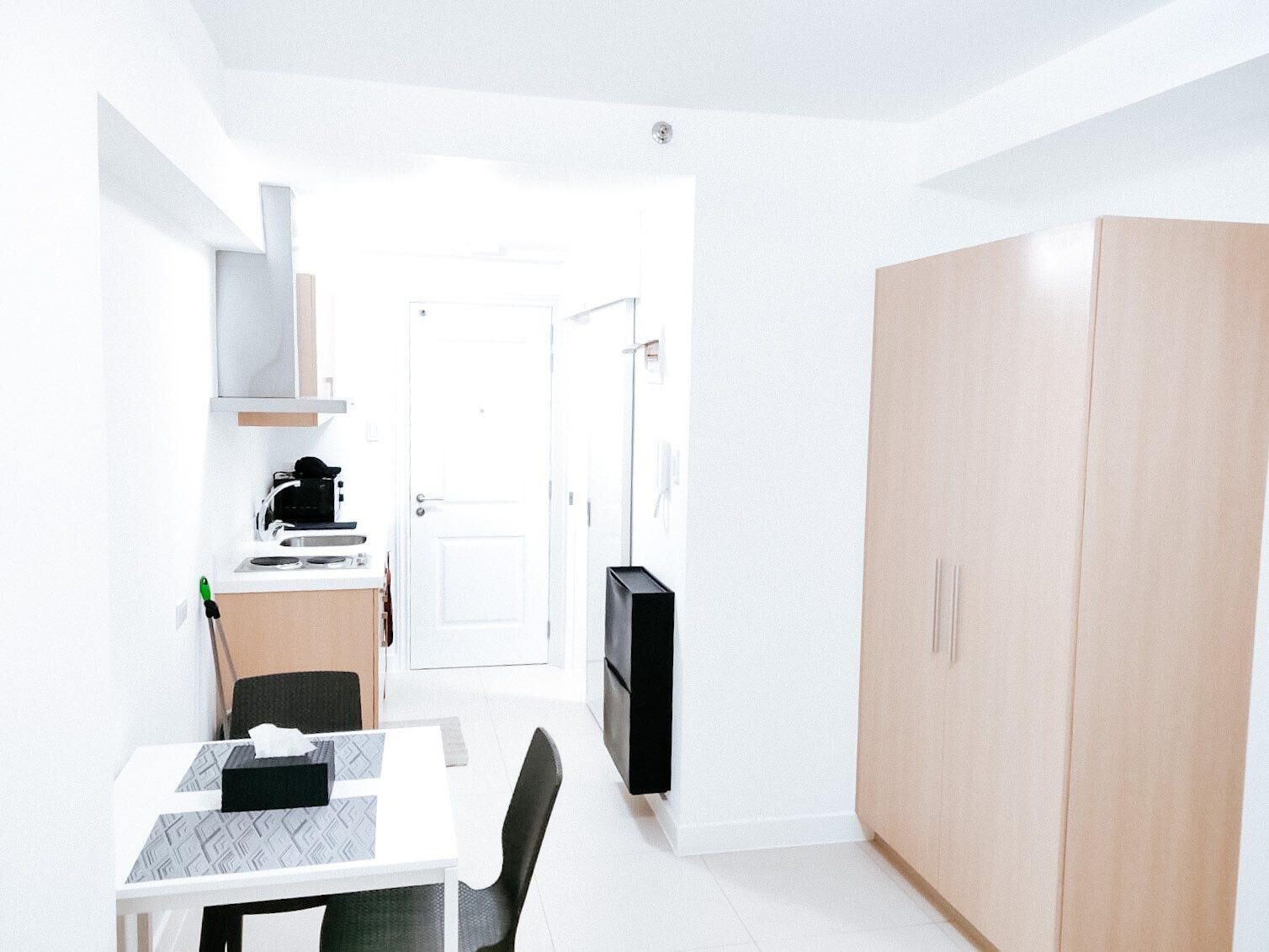 THE RESIDENCES AT COMMONWEALTH BY CENTURY