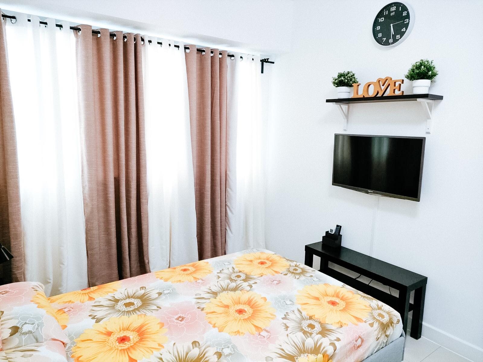 THE RESIDENCES AT COMMONWEALTH BY CENTURY