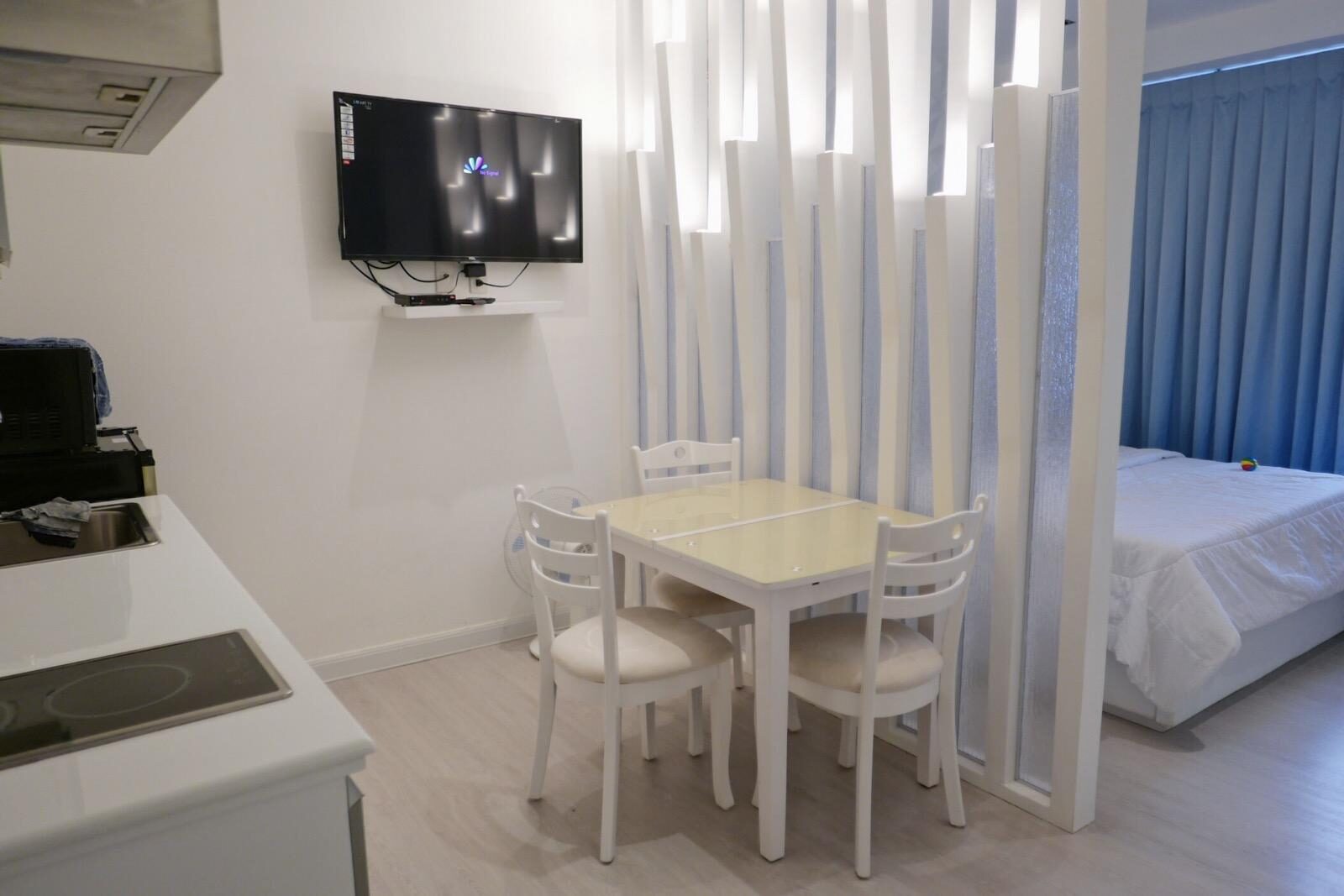 THE GRAMERCY RESIDENCES