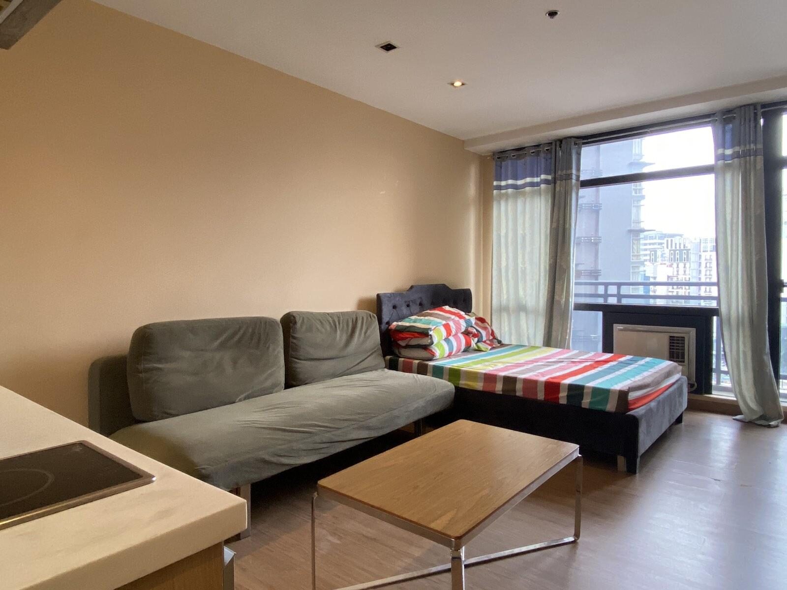 THE GRAMERCY RESIDENCES