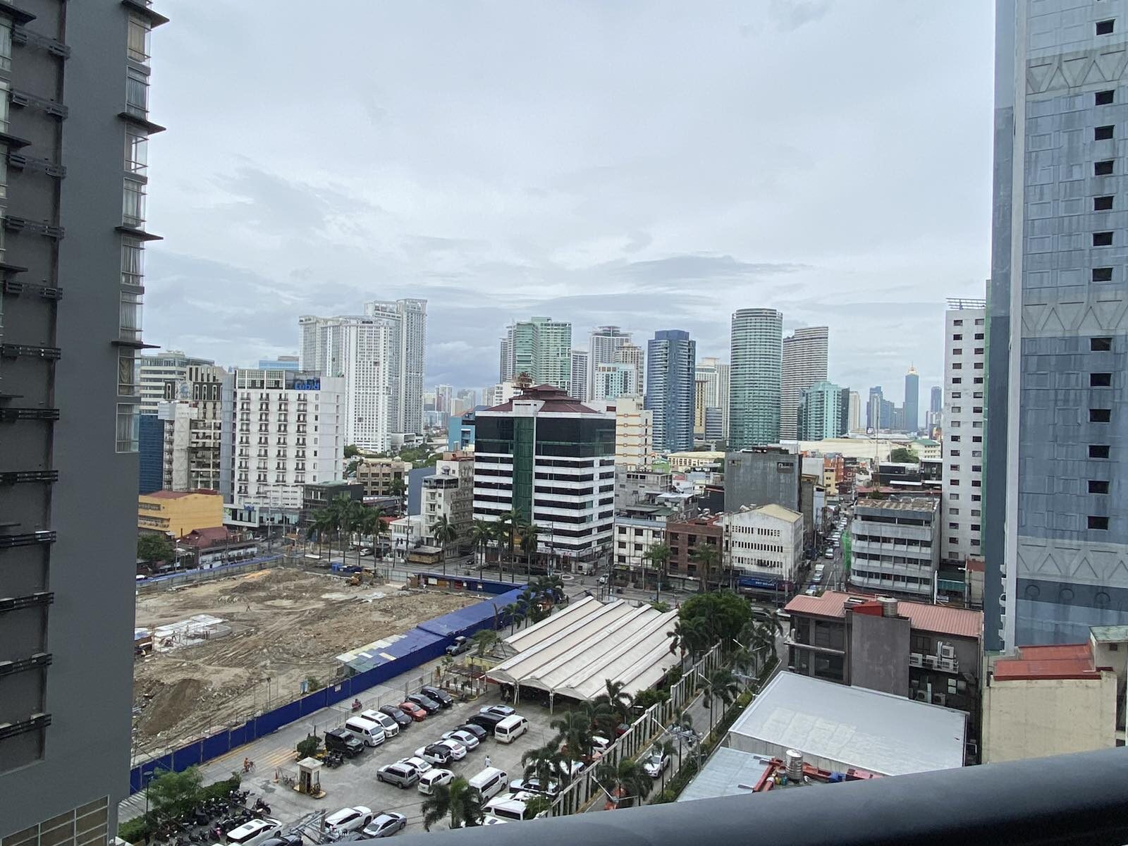 THE GRAMERCY RESIDENCES