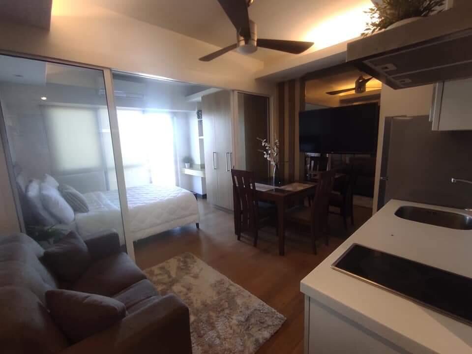 ACQUA PRIVATE RESIDENCES