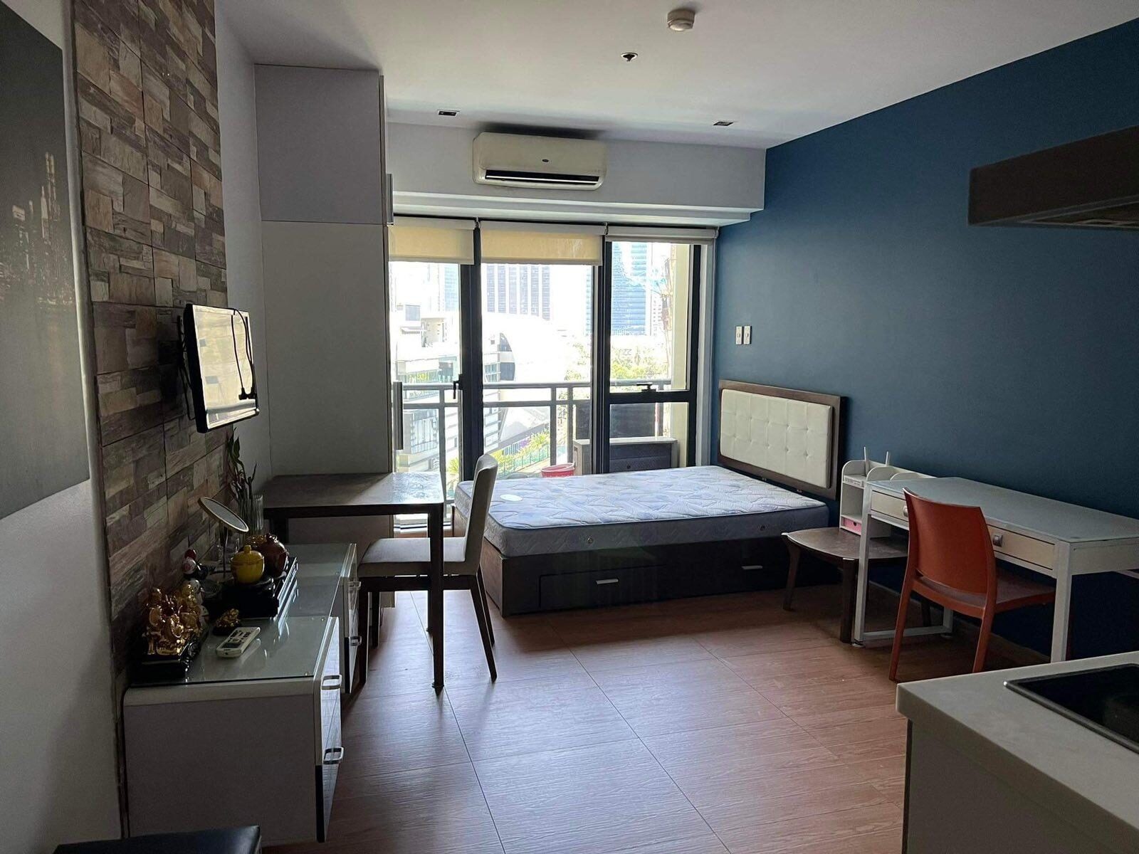 KNIGHTSBRIDGE RESIDENCES