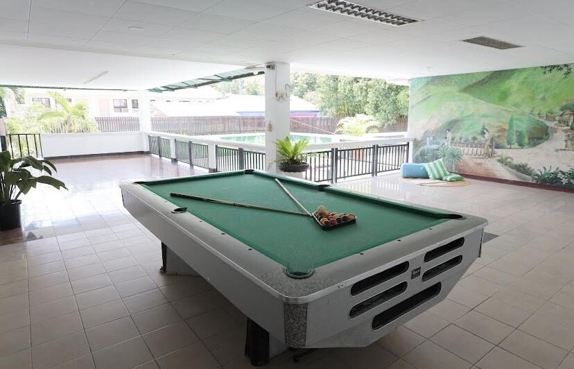 CALAMBA LAGUNA RESORT HOUSE