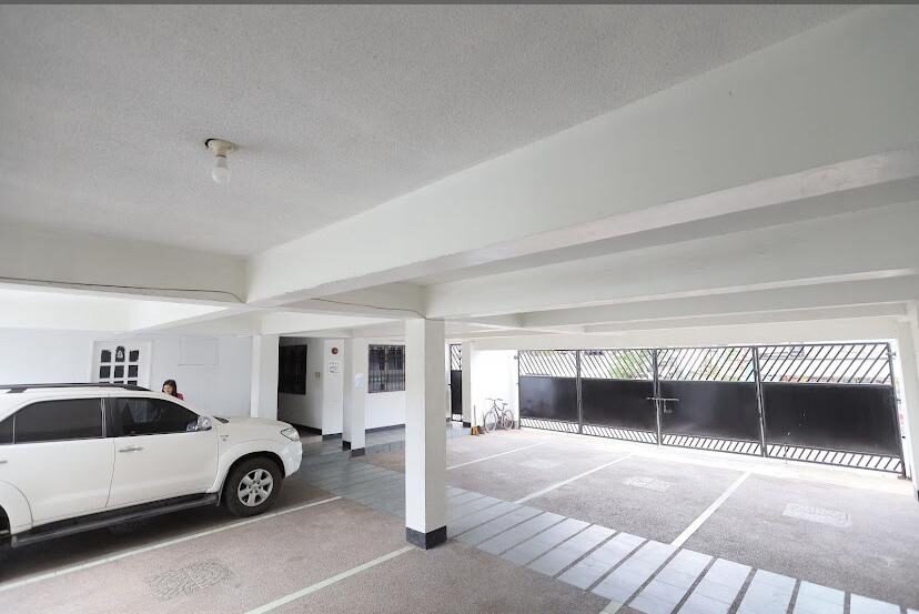 CALAMBA LAGUNA RESORT HOUSE